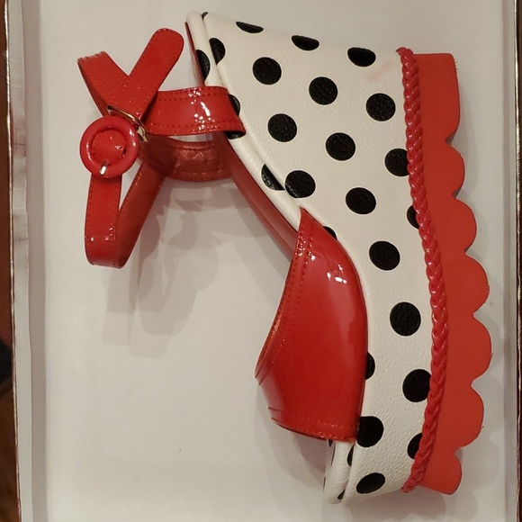 Peep Toe Wedge Heels Red with Polka Dot - Picture 5 of 8